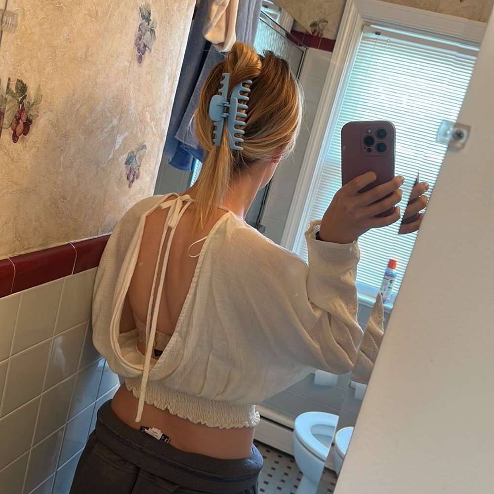 Beach Top - Picture 2 of 2